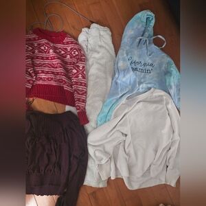 Bundle Of Womens Clothez